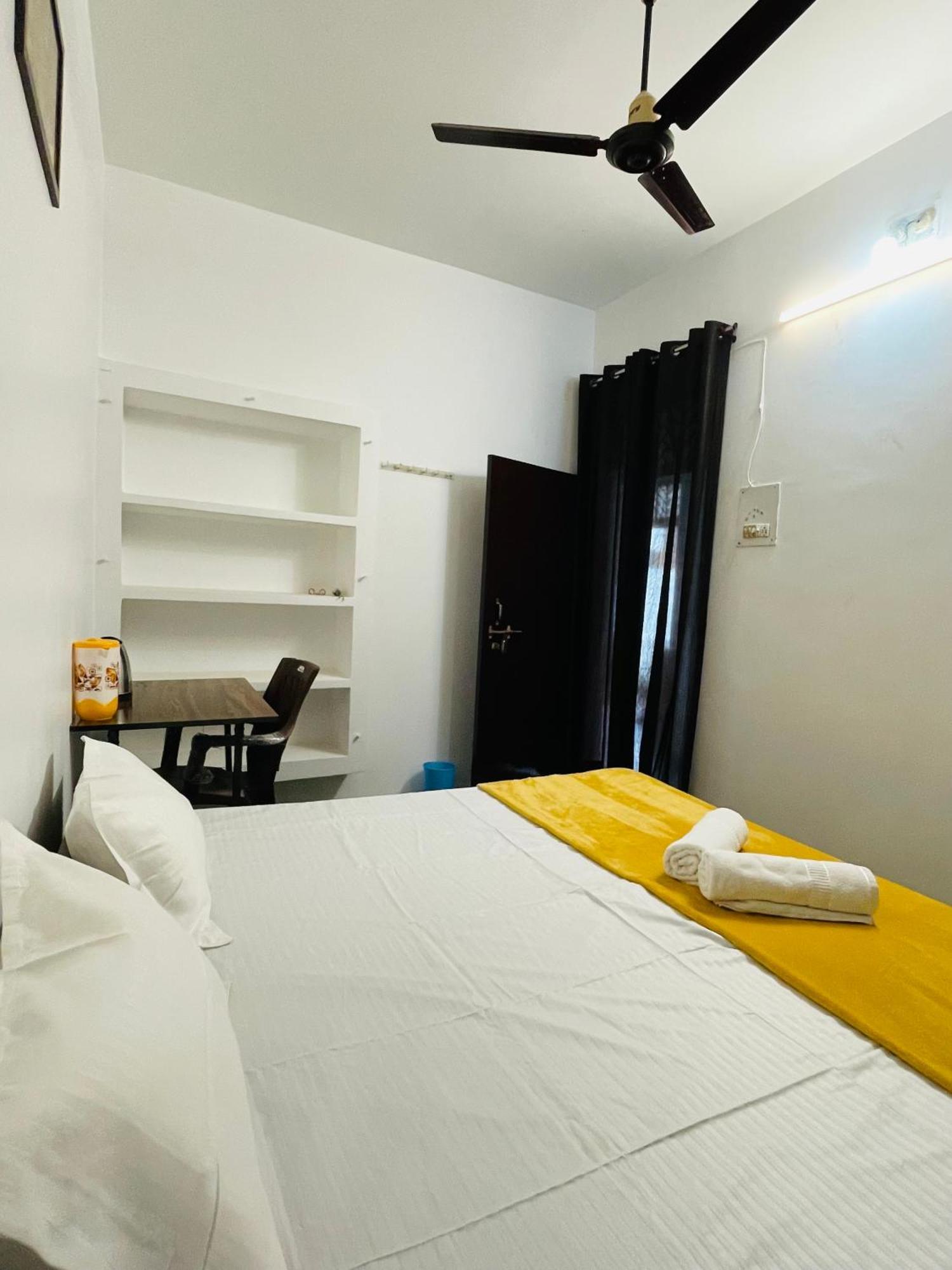 Shree Balaji Homestay Ayodhya المظهر الخارجي الصورة